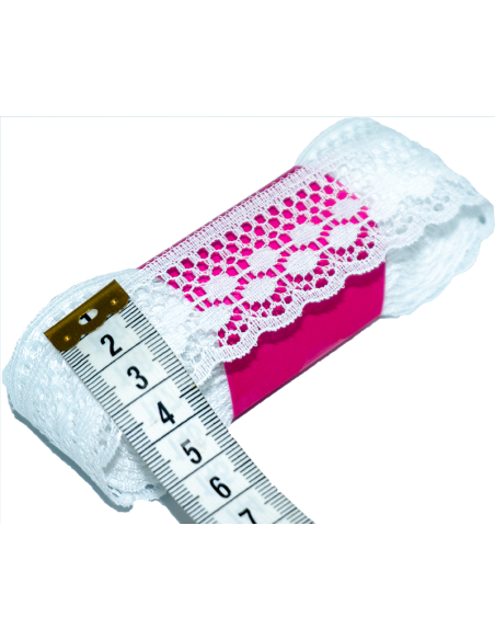 Blonda de encaje Pza 10mts modelo 394