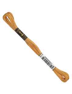 890
