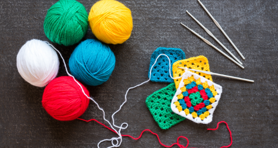 Cómo tejer GRANNY SQUARE o "cuadrado de la abuela" básico a crochet | tutorial PASO A PASO